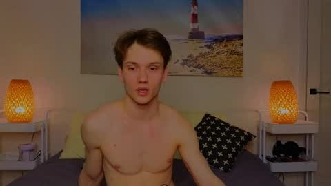 Snapshot of pupsenish chatting on 9, 2, 2025 Jesse online show from 9, 2, 2025