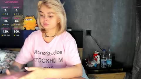Snapshot of purebeautie chatting on 20, 9, 2025 Katty online show from 20, 9, 2025