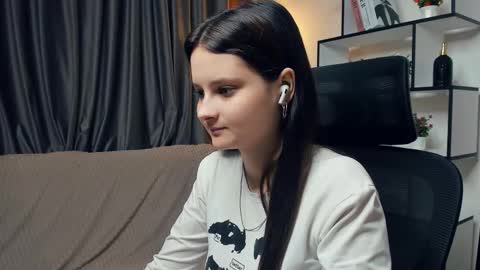 puremelody online show from 8, 10, 2025