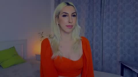 Isabelle online show from 25, 2, 2025