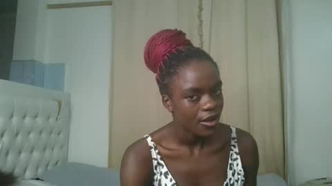 purple_honey1 online show from 8, 4, 2026