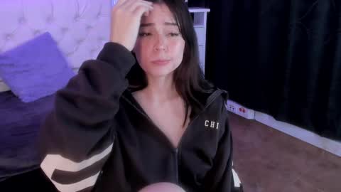 Anna  online show from 4, 3, 2025