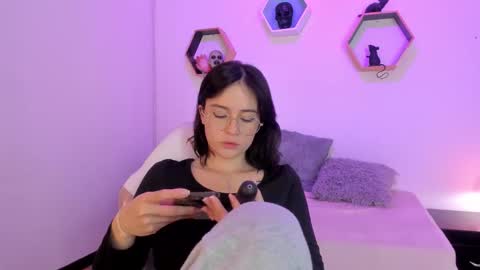 Anna  online show from 20, 10, 2025