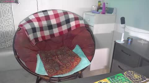 Lil Kush  online show from 19, 1, 2025