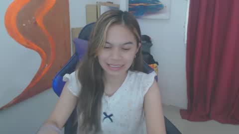 Snapshot of pussiswet_xx chatting on 26, 5, 2026 jessy online show from 26, 5, 2026