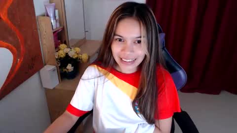 Snapshot of pussiswet_xx chatting on 9, 6, 2026 jessy online show from 9, 6, 2026