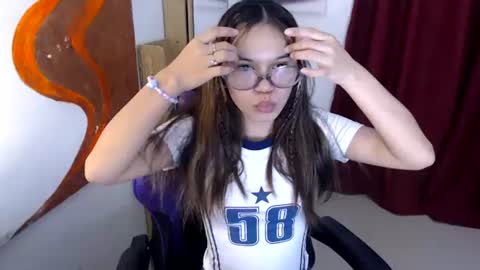 Snapshot of pussiswet_xx chatting on 16, 6, 2026 jessy online show from 16, 6, 2026