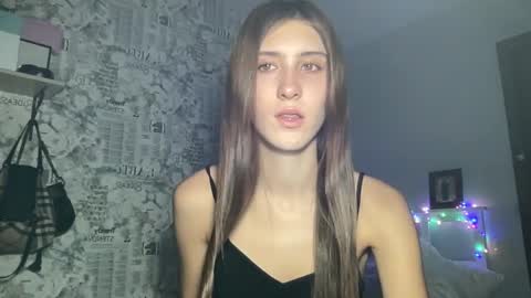 Snapshot of pussygir007 chatting on 23, 12, 2024 pussygirl007 online show from 23, 12, 2024