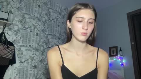 Snapshot of pussygir007 chatting on 30, 12, 2024 pussygirl007 online show from 30, 12, 2024