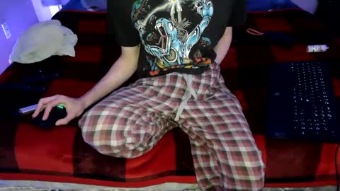 pussylover2182 online show from 6, 12, 2024