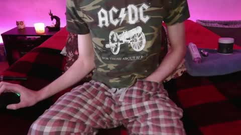 pussylover2182 online show from 26, 1, 2025