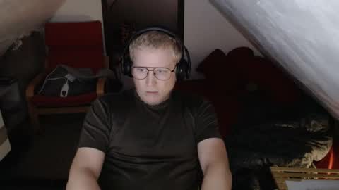 Snapshot of pussylovercb chatting on 2, 10, 2025 pussylovercb online show from 2, 10, 2025