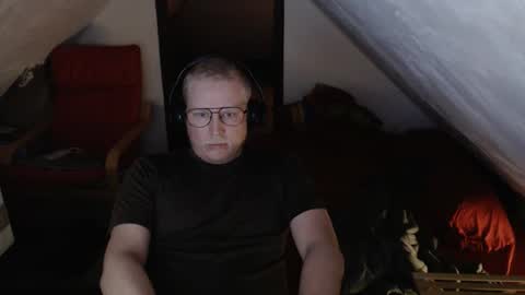 Snapshot of pussylovercb chatting on 25, 10, 2025 pussylovercb online show from 25, 10, 2025