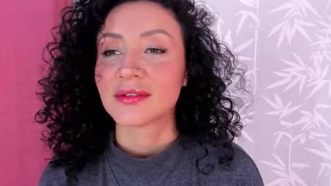 qadeshh  online show from 2, 12, 2025