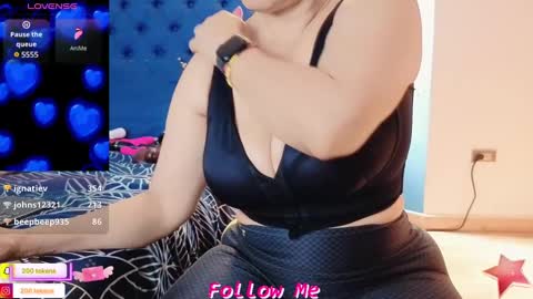 Snapshot of qu33nandh3rk1ng chatting on 7, 2, 2025 Queen And King online show from 7, 2, 2025