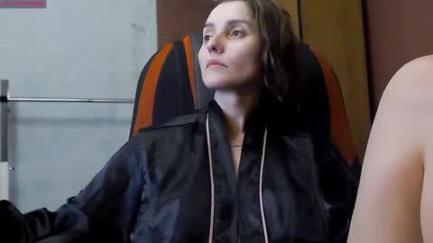 Lola online show from 6, 3, 2025