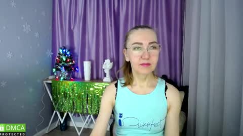 Snapshot of queen_a_n_i chatting on 12, 12, 2024 A N I Ill be here on December 1st online show from 12, 12, 2024