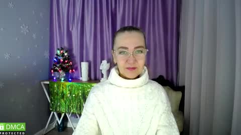 Snapshot of queen_a_n_i chatting on 10, 1, 2025 A N I Ill be here on December 1st online show from 10, 1, 2025
