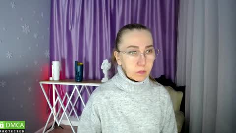 Snapshot of queen_a_n_i chatting on 18, 1, 2025 A N I Ill be here on December 1st online show from 18, 1, 2025