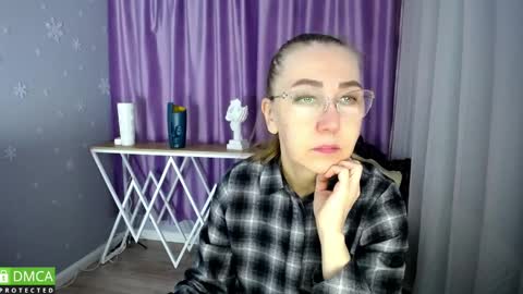 Snapshot of queen_a_n_i chatting on 27, 1, 2025 A N I Ill be here on December 1st online show from 27, 1, 2025