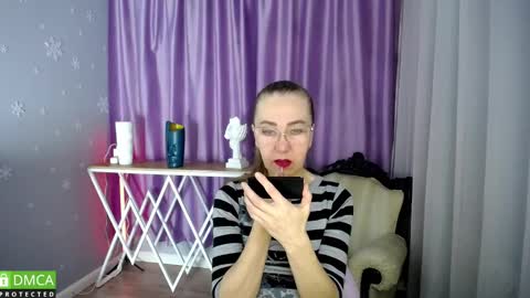 Snapshot of queen_a_n_i chatting on 30, 1, 2025 A N I Ill be here on December 1st online show from 30, 1, 2025