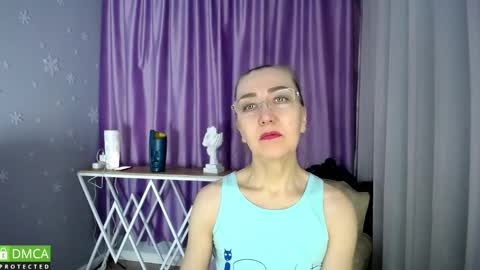 Snapshot of queen_a_n_i chatting on 2, 2, 2025 A N I Ill be here on December 1st online show from 2, 2, 2025