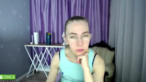 Snapshot of queen_a_n_i chatting on 28, 2, 2025 A N I Ill be here on December 1st online show from 28, 2, 2025