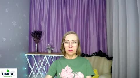 Snapshot of queen_a_n_i chatting on 6, 5, 2026 A N I Ill be here on December 1st online show from 6, 5, 2026