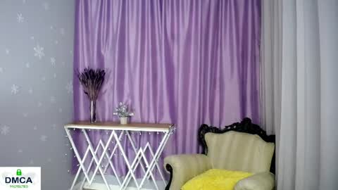 Snapshot of queen_a_n_i chatting on 11, 5, 2026 A N I Ill be here on December 1st online show from 11, 5, 2026