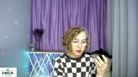 Snapshot of queen_a_n_i chatting on 1, 6, 2026 A N I Ill be here on December 1st online show from 1, 6, 2026