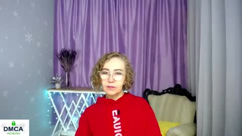 Snapshot of queen_a_n_i chatting on 18, 6, 2026 A N I Ill be here on December 1st online show from 18, 6, 2026