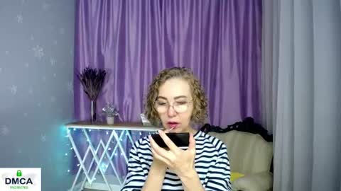 Snapshot of queen_a_n_i chatting on 24, 6, 2026 A N I Ill be here on December 1st online show from 24, 6, 2026