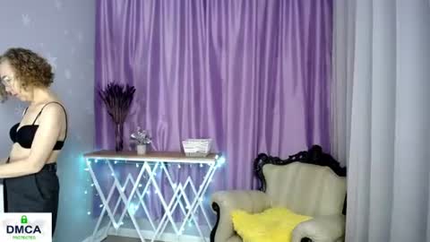 Snapshot of queen_a_n_i chatting on 28, 6, 2026 A N I Ill be here on December 1st online show from 28, 6, 2026