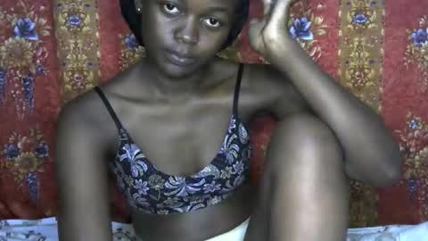 Snapshot of queen_banice chatting on 17, 9, 2025 queen_banice online show from 17, 9, 2025