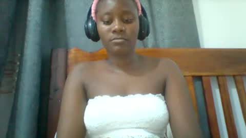 Snapshot of queen_diveer chatting on 30, 9, 2025 queen_diveer online show from 30, 9, 2025