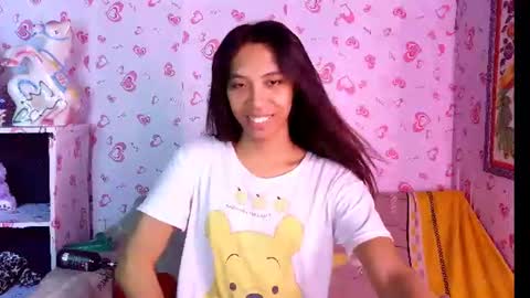 Snapshot of queen_gia chatting on 27, 6, 2026 queen_gia online show from 27, 6, 2026