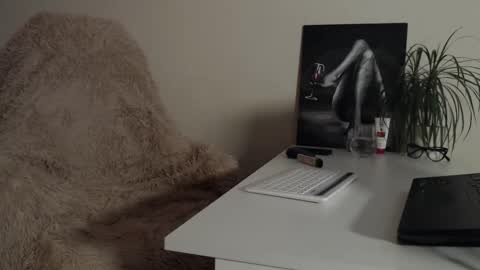 Jules. This is my new account online show from 10, 3, 2025