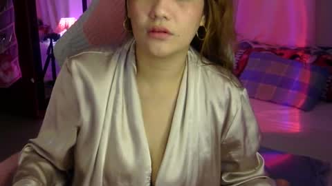 Snapshot of queen_kur chatting on 25, 7, 2026 QueenHennessy online show from 25, 7, 2026