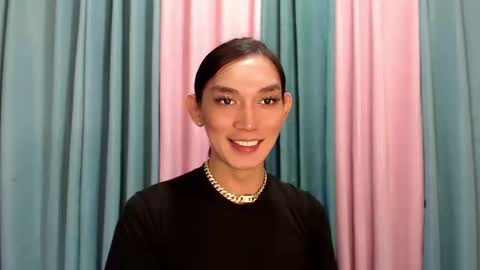 Queen Lucifer online show from 23, 11, 2025