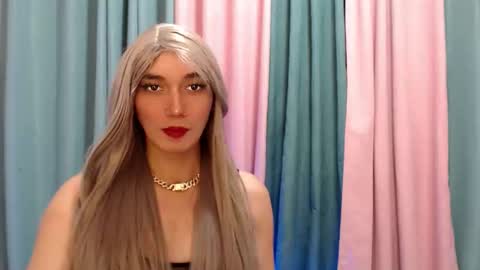 Queen Lucifer online show from 26, 11, 2025