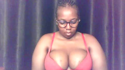 Snapshot of queen_melanine chatting on 22, 6, 2026 QUEEN online show from 22, 6, 2026