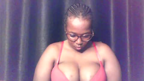 Snapshot of queen_melanine chatting on 15, 7, 2026 QUEEN online show from 15, 7, 2026