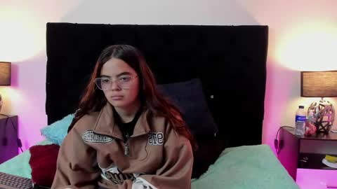 Snapshot of queen_misy chatting on 21, 5, 2026 queen_misy online show from 21, 5, 2026