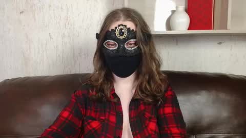 Snapshot of queen_nora chatting on 14, 5, 2026 Nora online show from 14, 5, 2026