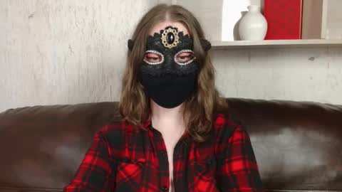 Snapshot of queen_nora chatting on 16, 5, 2026 Nora online show from 16, 5, 2026