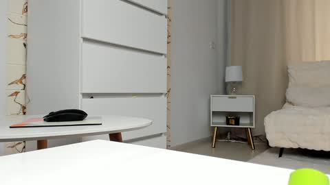 queen_of_deepthroat online show from 21, 1, 2025