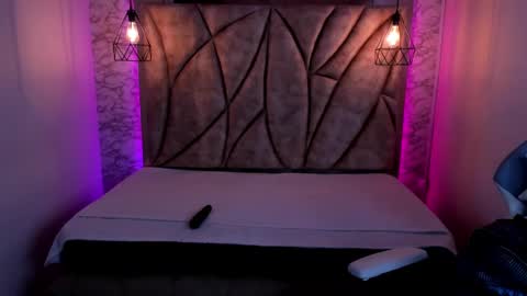   online show from 16, 1, 2025