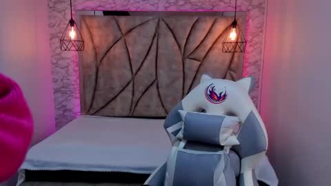   online show from 27, 1, 2025