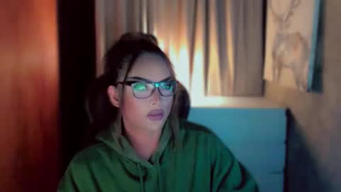 Snapshot of queenarthalia chatting on 22, 2, 2026 ARTHA online show from 22, 2, 2026