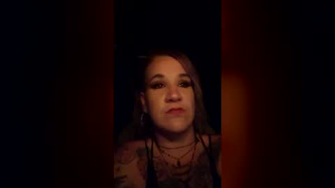queenb1126 online show from 13, 6, 2026